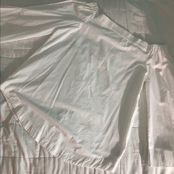 Free People Tops - 💕FREE PEOPLE STRAPLESS WHITE TOP💕